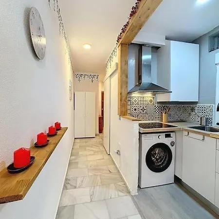 Alo Urban Oasis Εστεπόνα